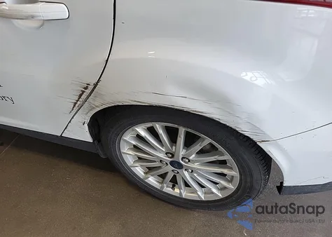 2017 Ford Focus Bev z USA, uszkodzony, nr VIN 1FADP3R46HL239525